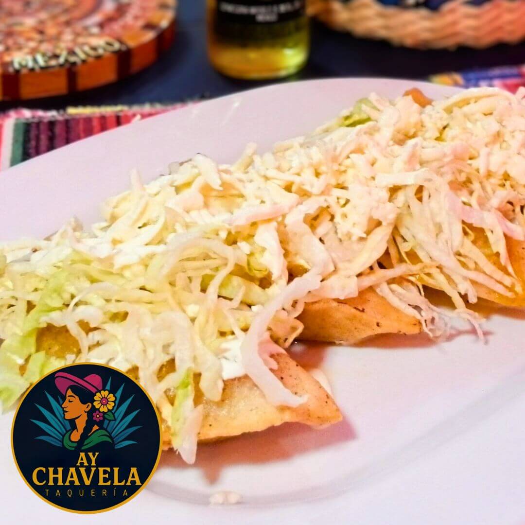 QUESADILLAS DE TINGA DE POLLO